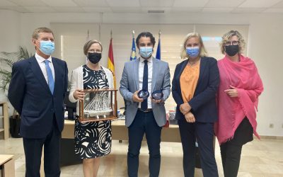 LA EMBAJADORA DE FINLANDIA EN ESPAÑA, SARI RAUTIO, VISITA TORREVIEJA