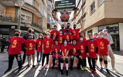 TORREVIEJA SE VUELCA CON ‘HANDBOL AL CARRER’