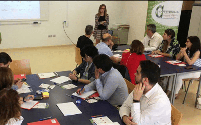 Convega licita el servicio de docencia del programa Itinerarios Individualizados para desempleados mayores de 45 años por importe de 30.710 euros.