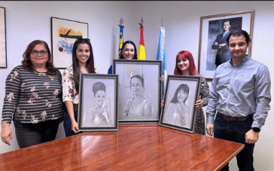 La Corte Salinera saliente reciben sus retratos como agradecimiento a su reinado