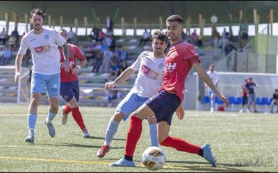 El Torrevieja recupera el liderato tras ganar al Aspense por 2-0