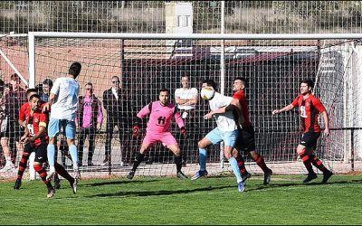 Los errores arbitrales evitaron al Torrevieja traerse los tres puntos de Pinoso