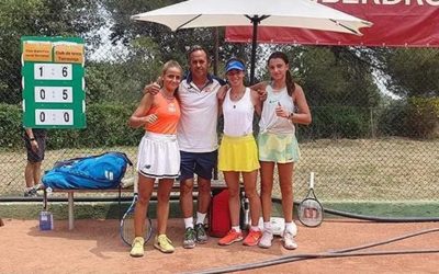 Las prometedoras tenistas del Club de Tenis Torrevieja avanzan a la final del Campeonato de España Cadete