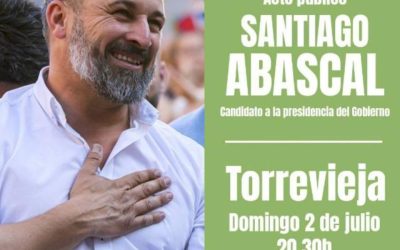 El líder de Vox, Santiago Abascal, encabeza un evento político en Torrevieja