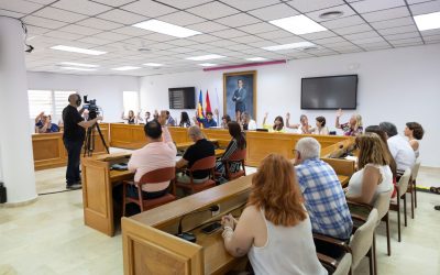 Aprobados los sueldos de los concejales de la nueva corporación municipal en una sesión plenaria histórica