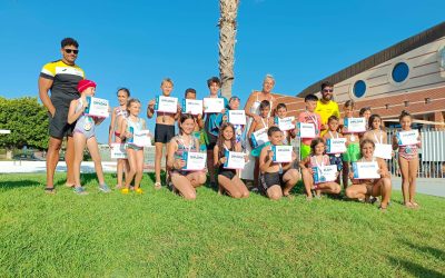 Exitoso cierre de los Cursos Municipales de Natación para niños y niñas en Torrevieja.