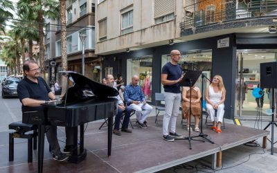 Emotivo Recital de Poesía de Ricardo Lafuente de Torrevieja