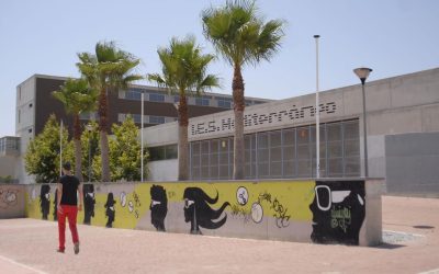 Jóvenes rusos y ucranianos sueñan con la paz en una escuela española de Torrevieja.