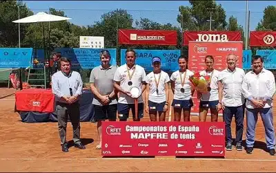 El equipo cadete femenino del CT Torrevieja se alza como subcampeón de España.