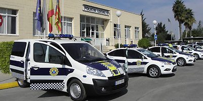 Operativos de control de tráfico en Torrevieja: Varios sancionados por alcoholemia y otras infracciones.