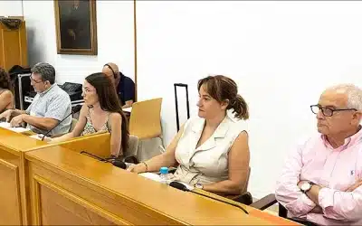 Acusaciones de gestión irregular en el Pleno: PSOE vs. PP en Torrevieja