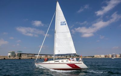 Emocionante victoria en la regata Santiago-Comodoro del RCNT