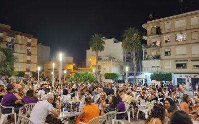 La Cofradía del Nazareno llena de alegría la Plaza de la Ermita con una tarde de convivencia inolvidable.