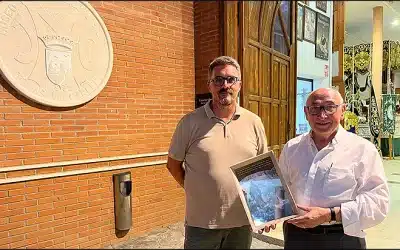 Homenaje de la Junta Mayor de Cofradías a su consiliario, Manuel Martínez.