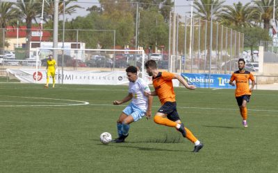 El SC Torrevieja CF Brilla en Casa con una Triunfante Victoria 3-0 sobre el Catral.Castrum CF