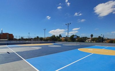 Las icónicas pistas polideportivas A+D de Torrevieja lucen renovadas tras una inversión de 761.000 euros.