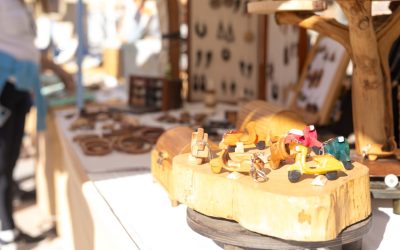 La Mata se llena de color y arte con su “Mercado de Artesanía”