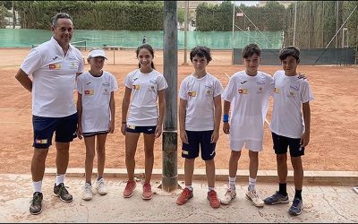 Doblete Triunfal: Los Alevines del Club de Tenis Torrevieja Conquistan el Campeonato Provincial