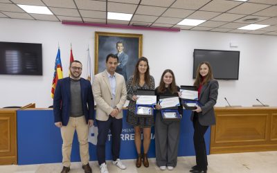 Innovación y Compromiso Ambiental Brillan en los Premios Jóvenes Emprendedores 2023 de Torrevieja