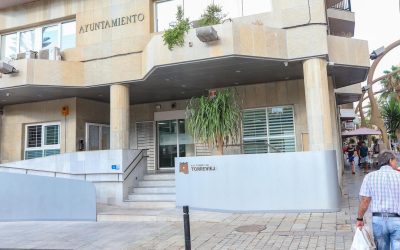 Torrevieja Aprueba la Adjudicación de Pirotecnia y Prórrogas de Servicios Deportivos y Administrativos