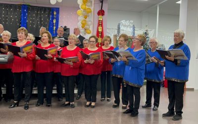 Unión de Voces Navideñas en La Mata con los Coros Cecilio Gallego y Nuevo Amanecer
