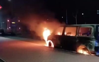 Incendio de Furgoneta en la Rotonda de Acceso a Torrevieja