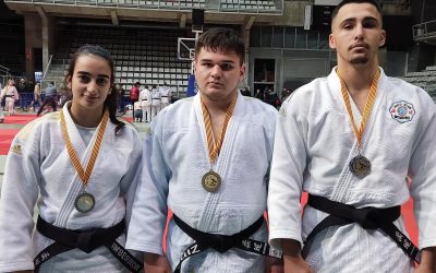 Triunfo Rotundo: Judo Club Nozomi de Torrevieja Arrasa en el Autonómico con Lluvia de Medallas