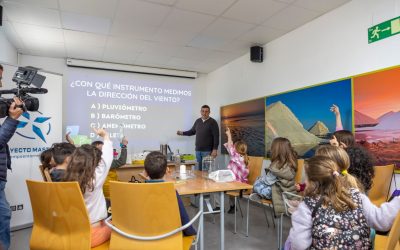 Un Viaje Meteorológico Familiar: Proyecto Mastral Celebra el Día Mundial de la Meteorología en Torrevieja