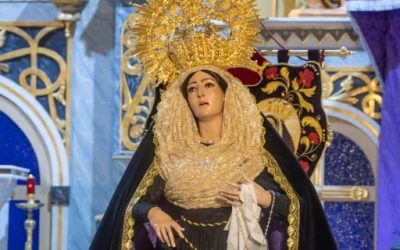 Conmovedora Ceremonia de Bajada del Cristo Crucificado en Torrevieja