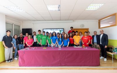 Estudiantes del IES Torrevigía triunfan en la Competencia Regional de Telecomunicaciones