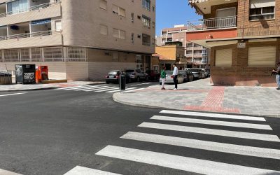 Avances en la Reurbanización de la Calle Caballero de Rodas Mejoran Accesibilidad y Añaden Espacios Verdes