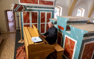 Marek Stefánski Emociona Nuevamente en su Concierto en la Parroquia de la Inmaculada
