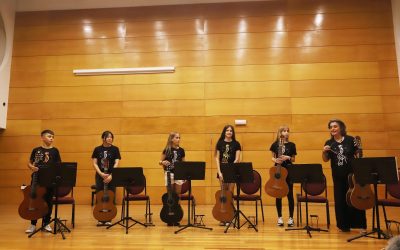 Concluye el Curso de Guitarra en el Conservatorio “Francisco Casanovas” con una Audición Especial