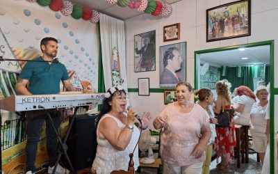 Celebración Distinta de la Noche de San Juan por la Casa de Andalucía en Torrevieja