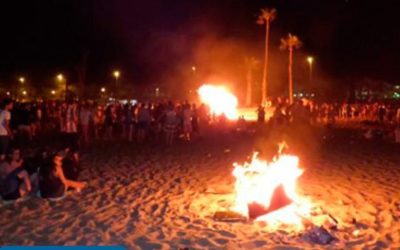 Torrevieja da la bienvenida al verano con la celebración de la Noche de San Juan en sus playas
