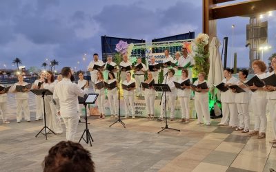 Un viaje musical con el Orfeón de Torrevieja en el Centro Comercial Habaneras