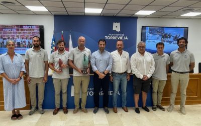 El alcalde de Torrevieja recibe a los campeones de la 42ª Copa del Rey de Vela