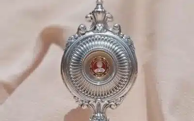 Torrevieja recibe una reliquia de San Juan Pablo II para el Museo de la Purísima