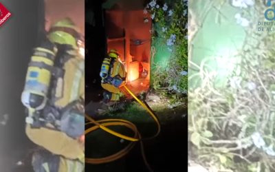 Bomberos de Torrevieja sofocan un incendio en un cuarto de aperos en Punta Prima