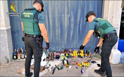 La Guardia Civil de Torrevieja detiene a un hombre por robo e incendio en un establecimiento comercial