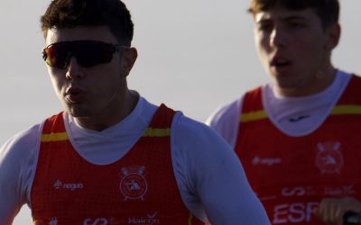 El remero torrevejense Marco Liarte gana el oro en la Copa Juventud en doble masculino juvenil