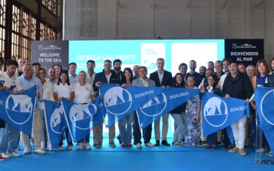 La Escuela de Vela del Real Club Náutico Torrevieja recibe el Gallardete Azul de ADEAC-Federación de Vela Comunitat Valenciana