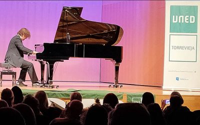 Intenso fin de semana musical en el Bajo Segura con el virtuoso pianista José Luis Nieto y su “Pasión de Falla”