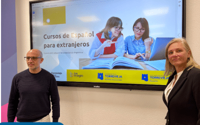 Presentados los cursos de español para extranjeros para adquirir la competencia lingüística
