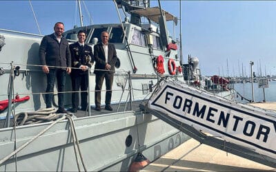 El Patrullero Formentor hizo escala en el Club Náutico Marina Internacional